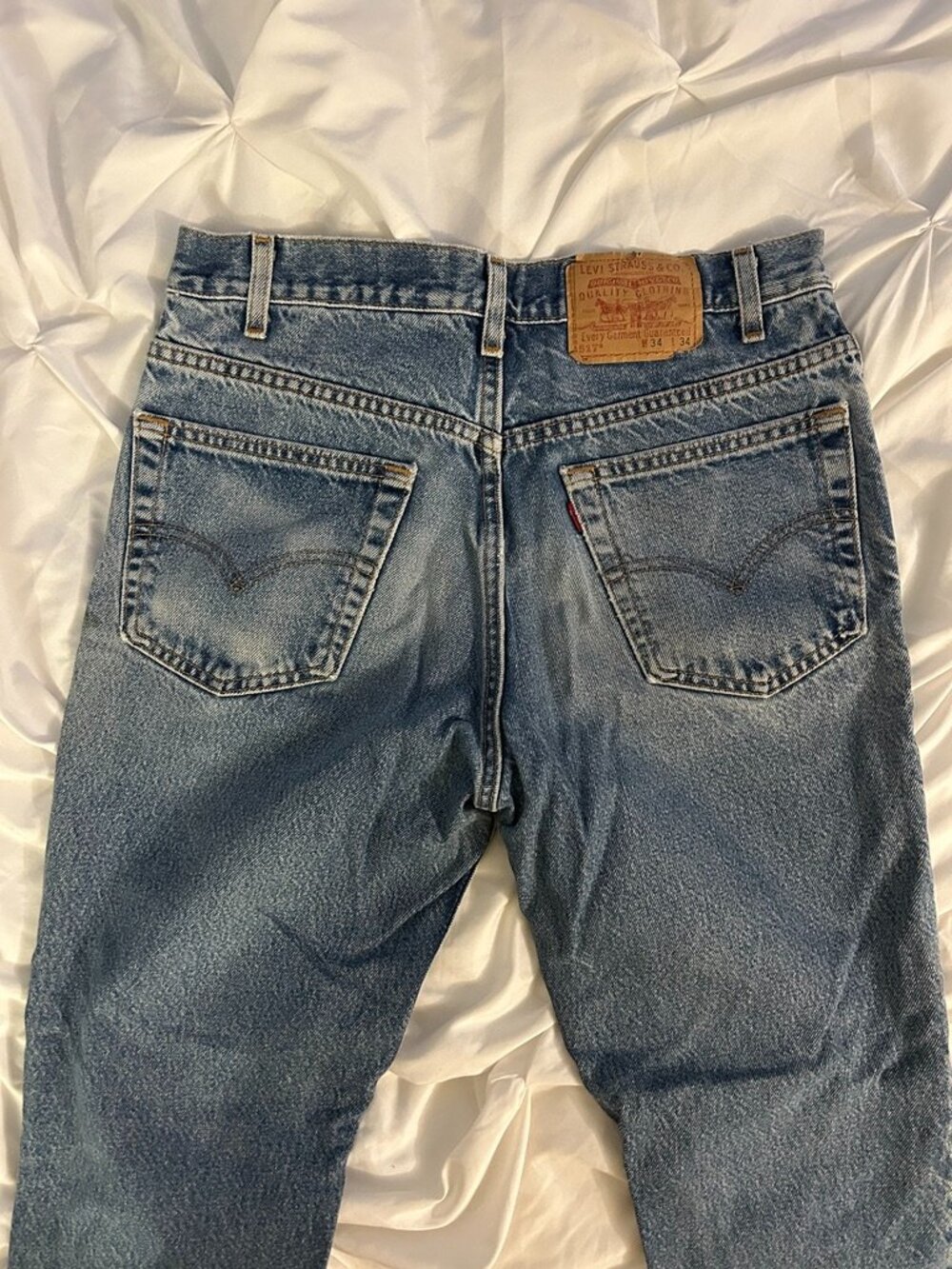 LEVI's JEANS medium blue wash boyfriend straight cut denim UNISEX